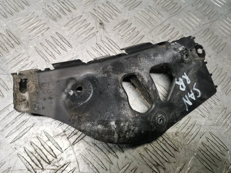 Запчасть кронштейн заднего бампера правый Renault Sandero 1 2010 BS11 K7J A 710 8200735449 Б/У Кронштейн заднего бампера правый Renault Sandero 1 2010 BS11 K7J A 710 8200735449 Б/У