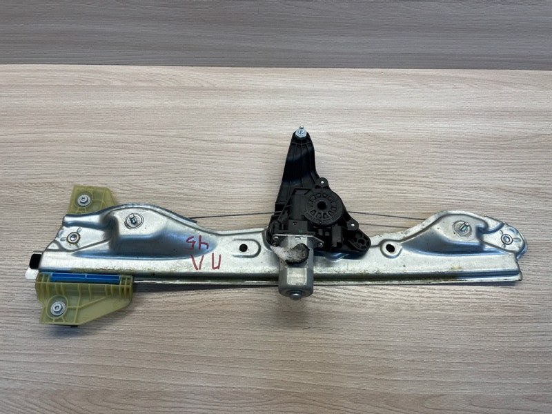 Стеклоподъемник двери