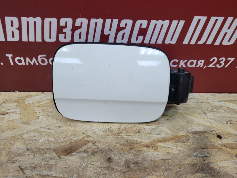 Лючок бензобака