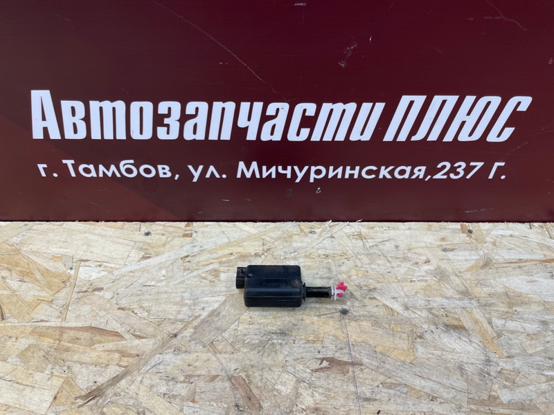 Привод замка багажника
