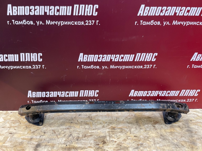 Усилитель бампера