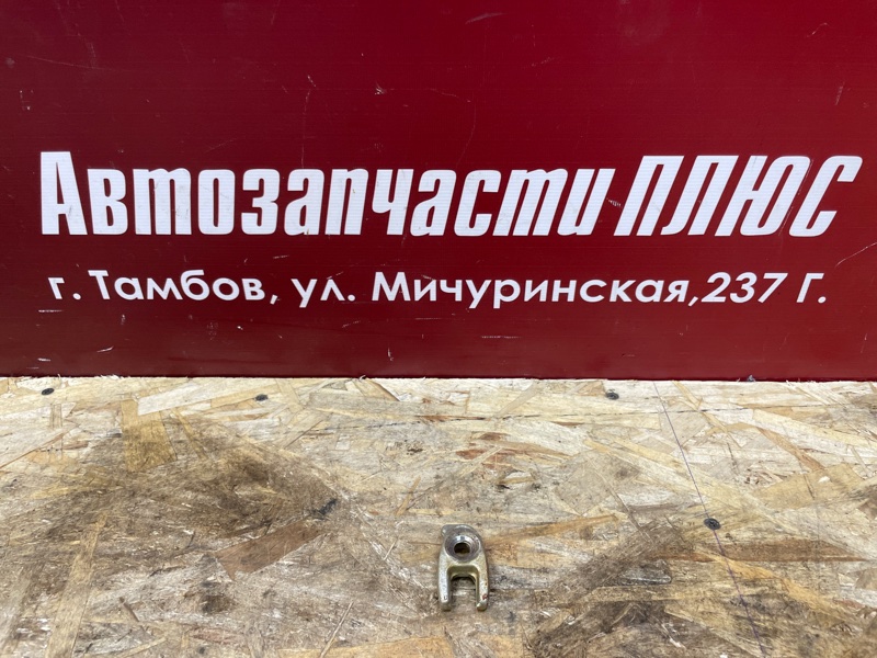 Кронштейн форсунки