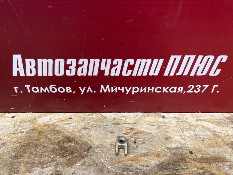 Кронштейн форсунки