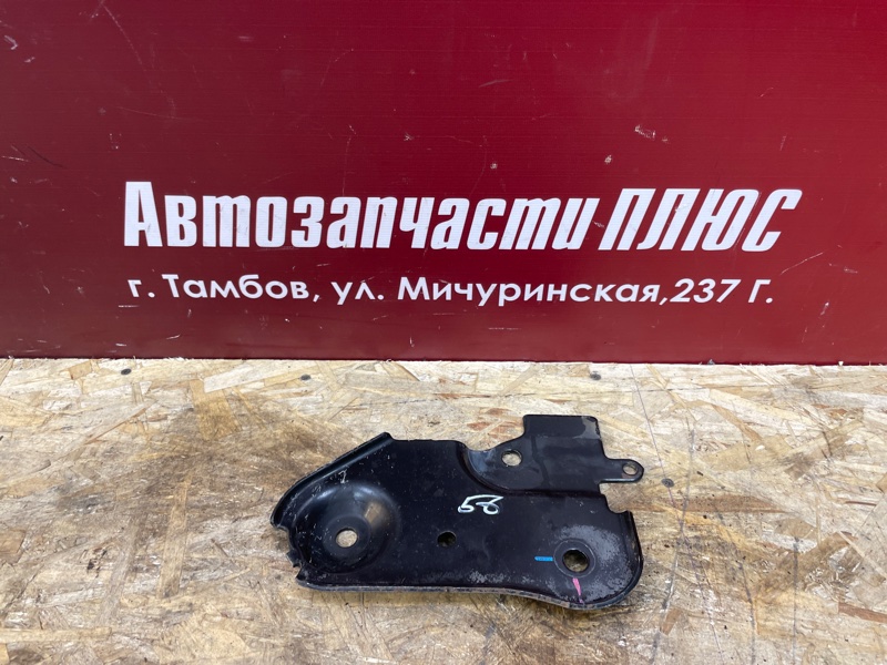 Кронштейн подрамника