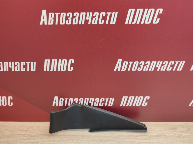 Накладка под жабо