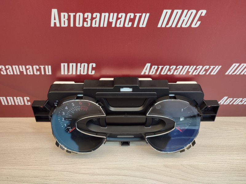 Панель приборов