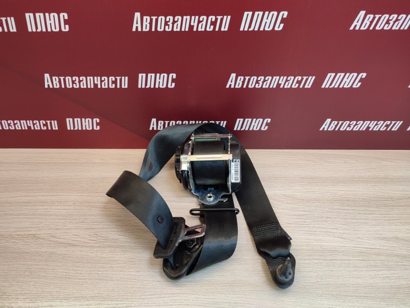 Ремень безопасности