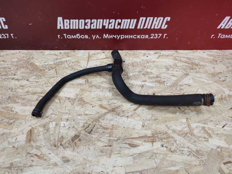 Патрубок радиатора