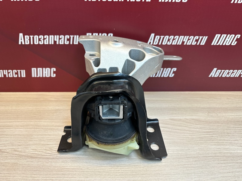 Подушка двигателя