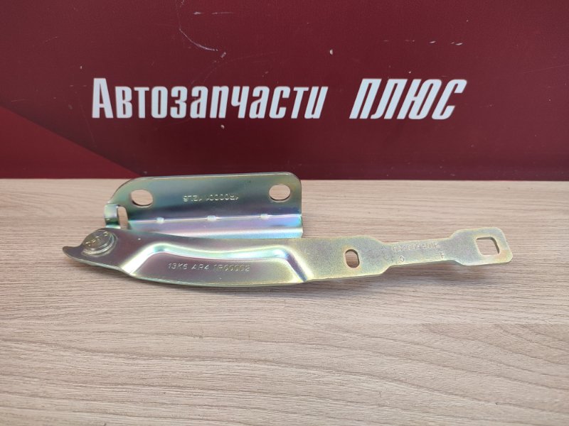 Петля капота