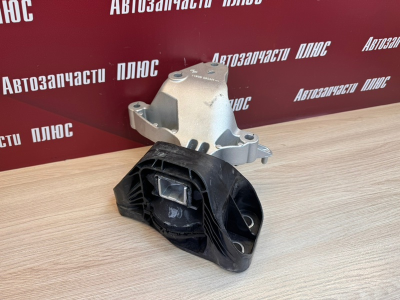 Опора двигателя