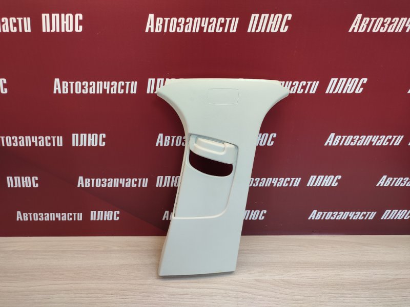 Обшивка средней стойки