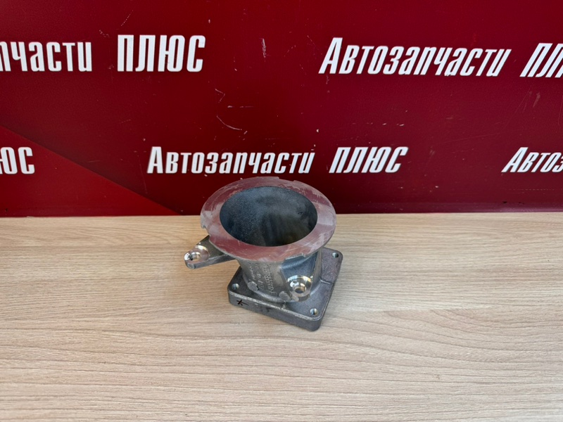 Фланец дроссельной заслонки