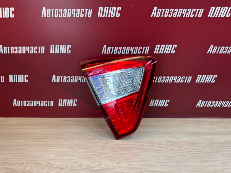 Фонарь крышки багажника