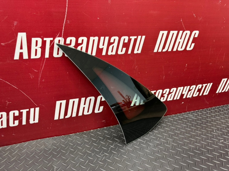 Форточка кузова