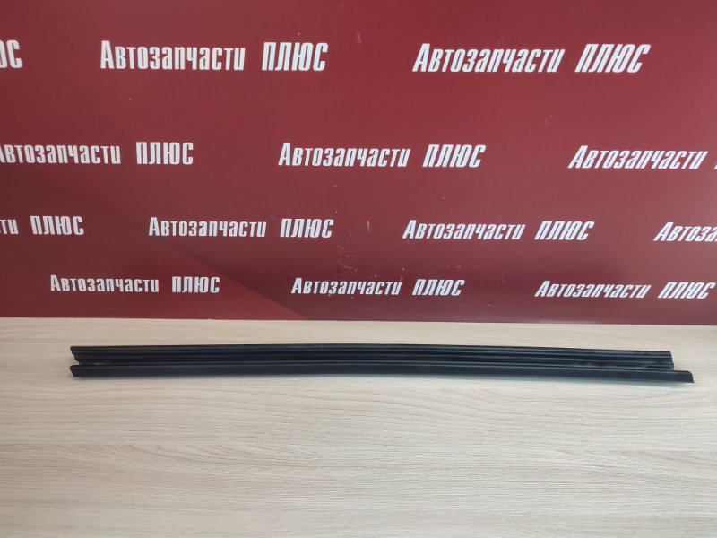 Уплотнитель стекла двери внутренний