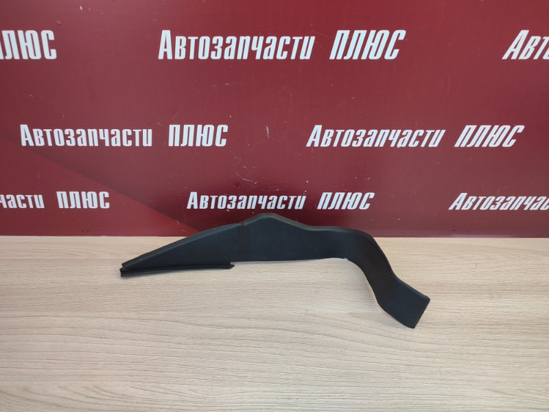 Уголок жабо