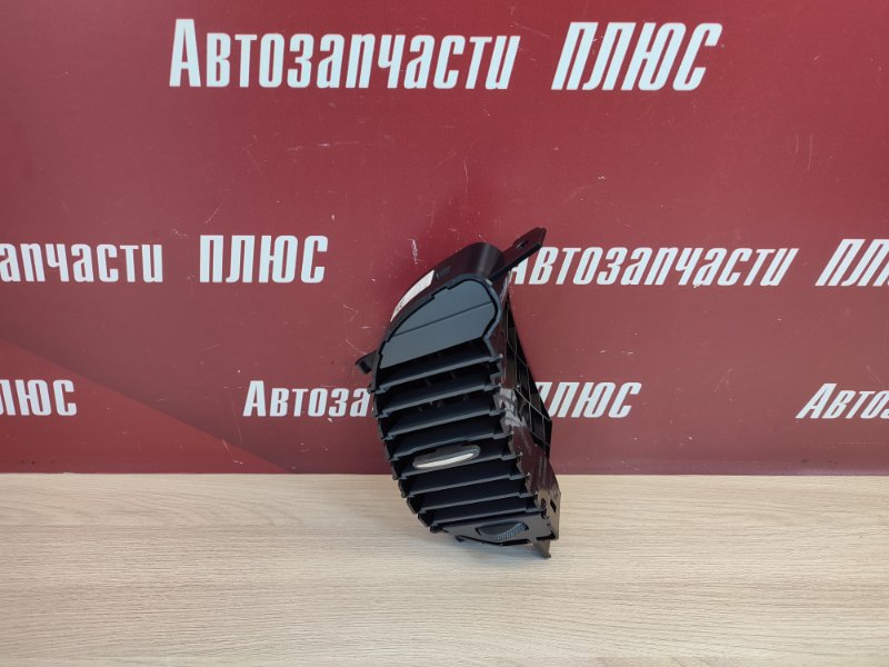 Воздушный дефлектор салона