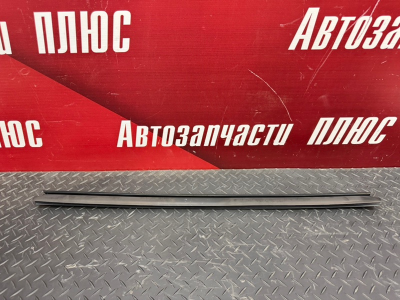 Уплотнитель стекла