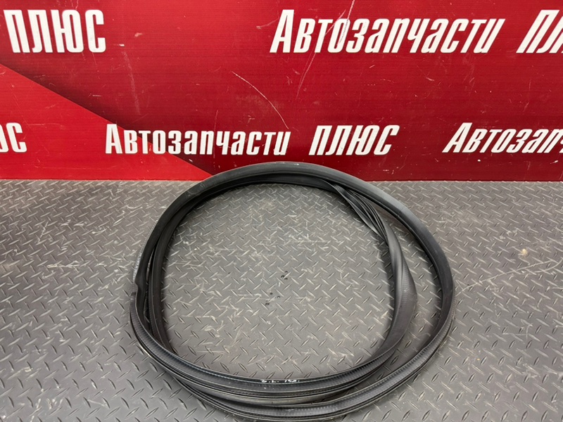 Уплотнитель двери