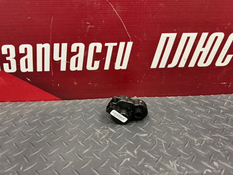 Сервопривод заслонки печки