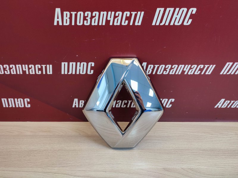Эмблема решетки радиатора