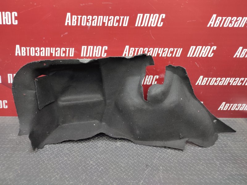 Обшивка багажника