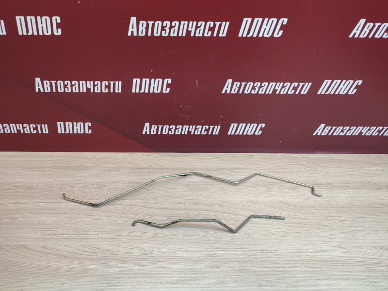 Тяга замка двери