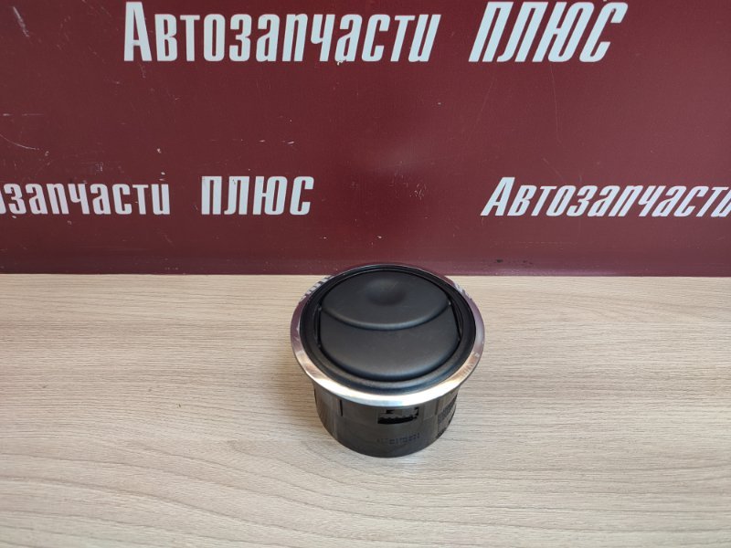 Воздушный дефлектор салона