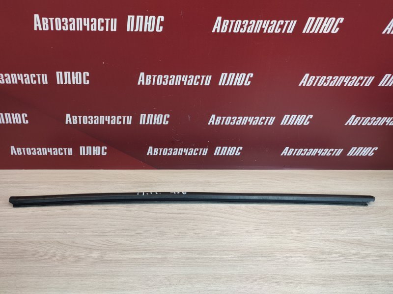 Уплотнитель стекла двери внешний