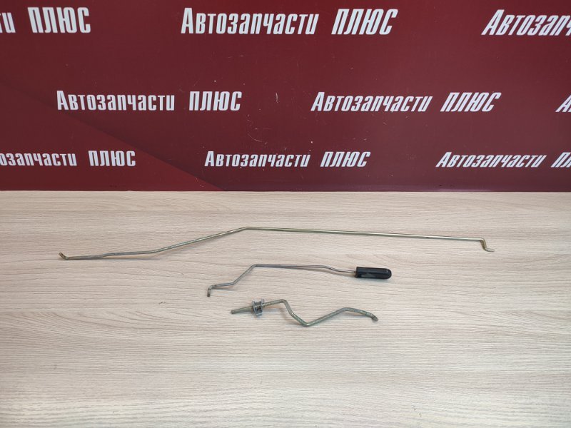 Тяга замка двери
