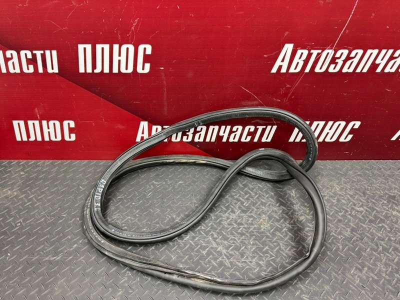 Уплотнитель двери