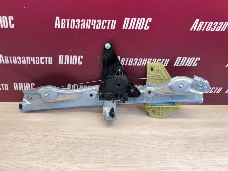 Стеклоподъемник двери