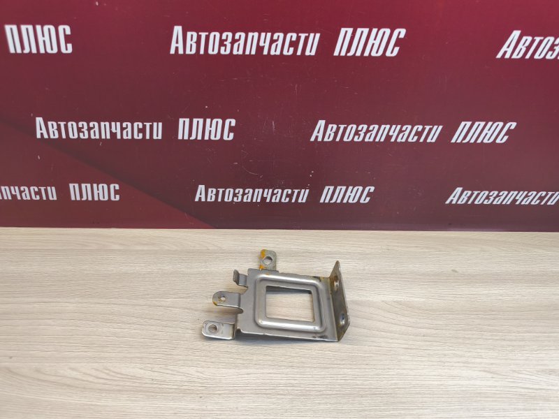 Кронштейн