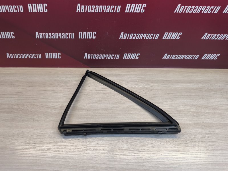 Уплотнитель стекла двери