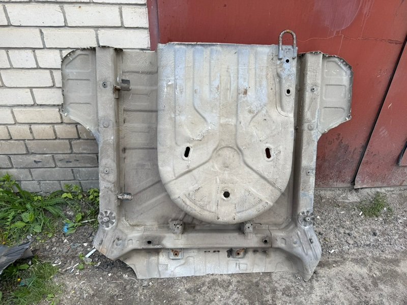 Задняя панель