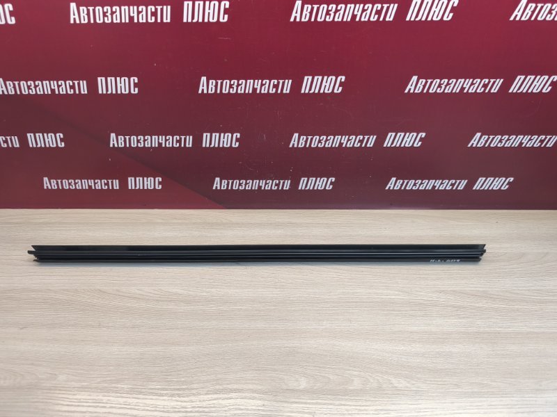 Уплотнитель стекла двери внутренний