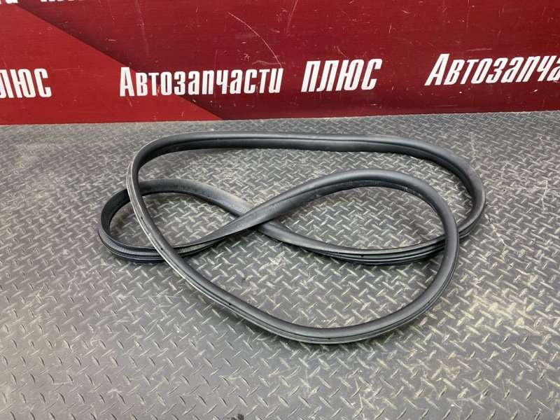 Уплотнитель двери