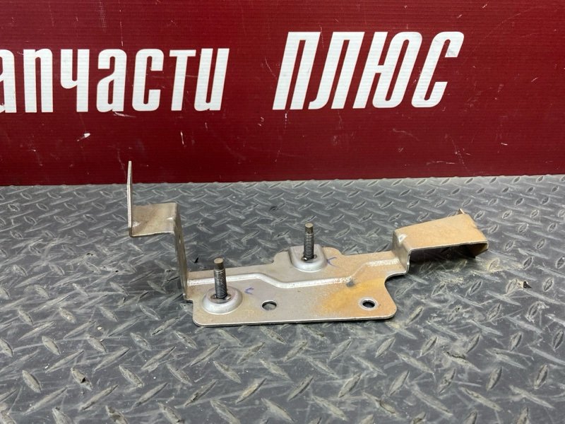 Кронштейн