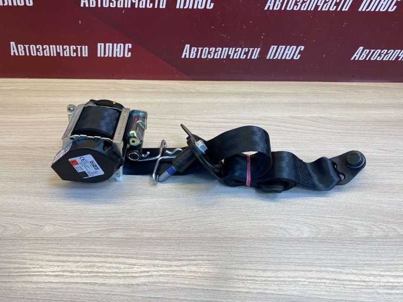 Ремень безопасности