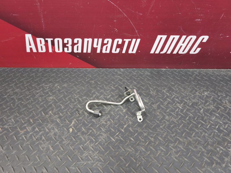 Трубка топливная