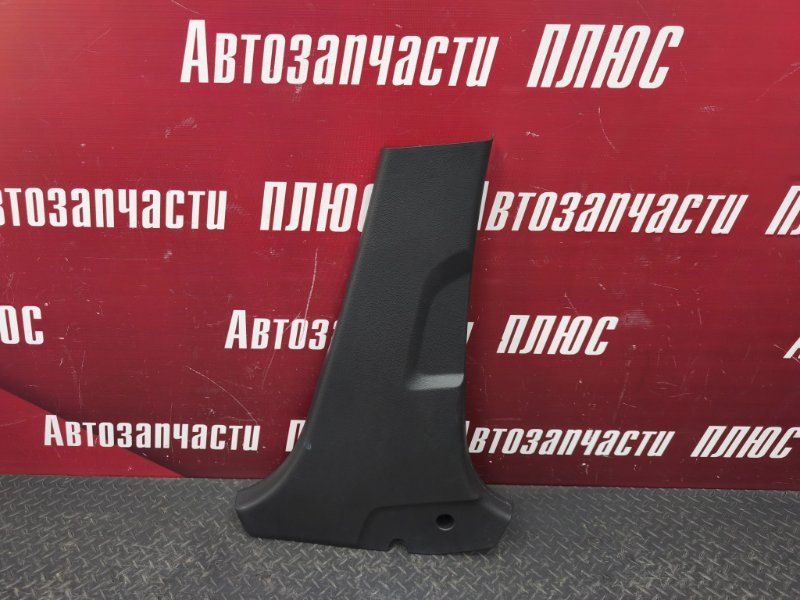 Обшивка средней стойки