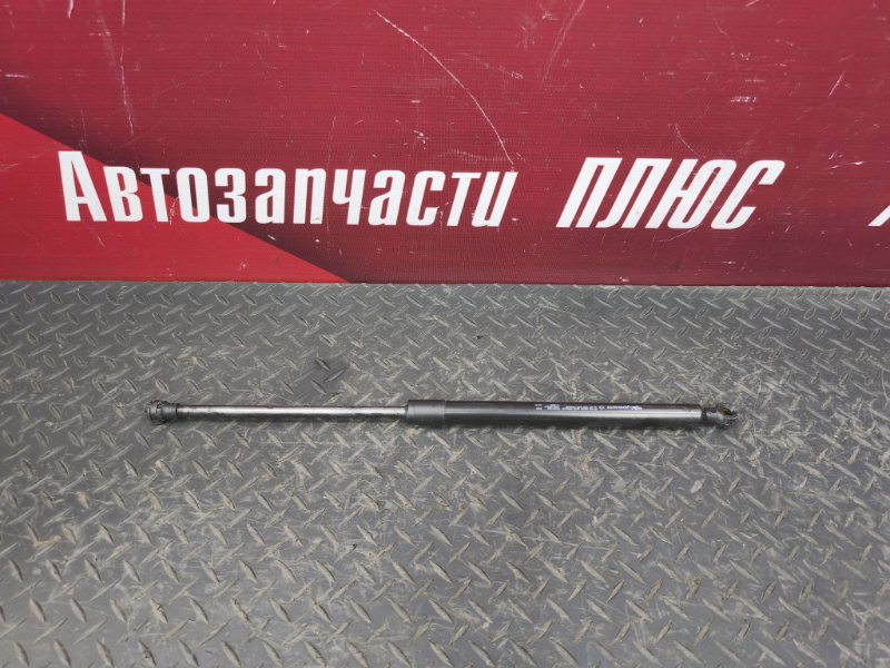 Амортизатор багажника
