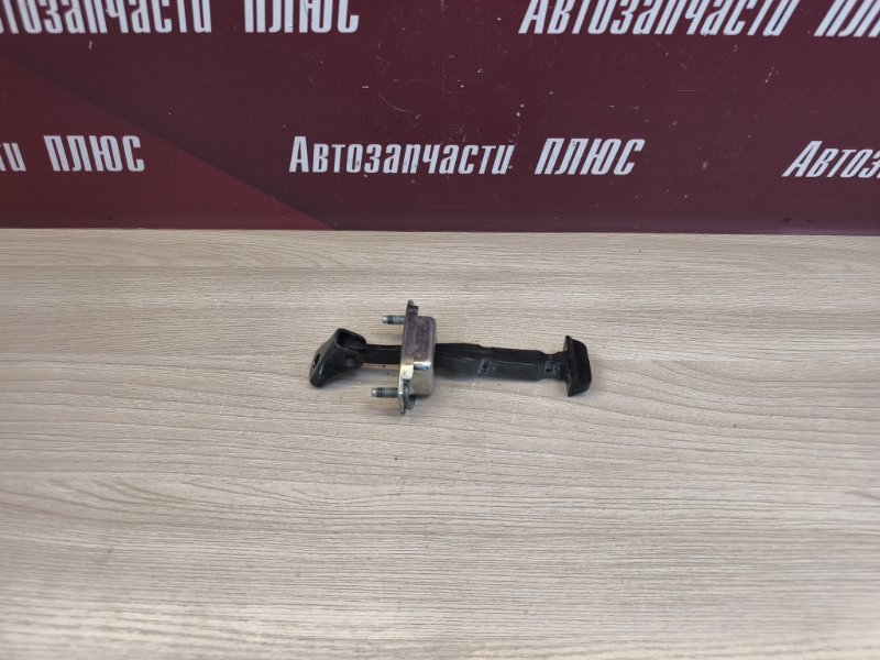 Ограничитель двери