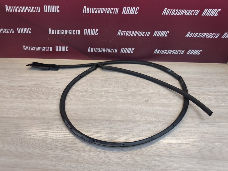 Уплотнитель двери