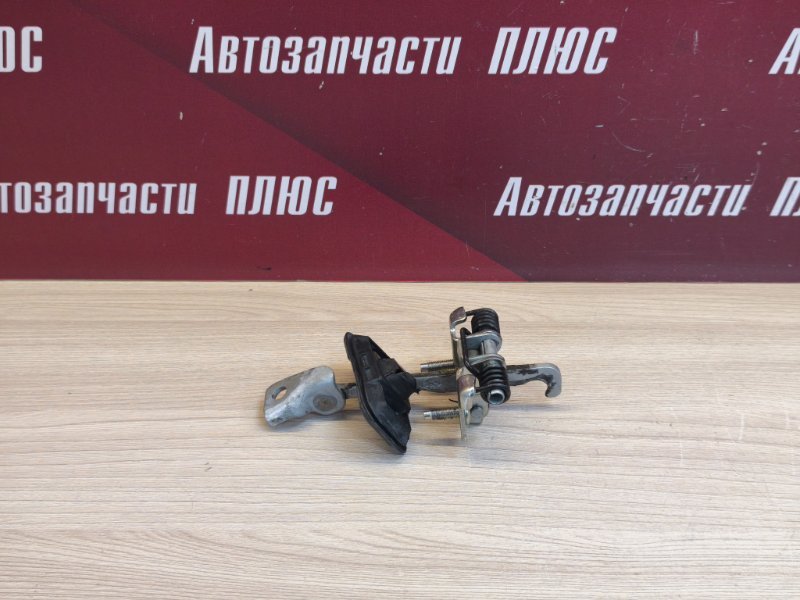 Ограничитель двери