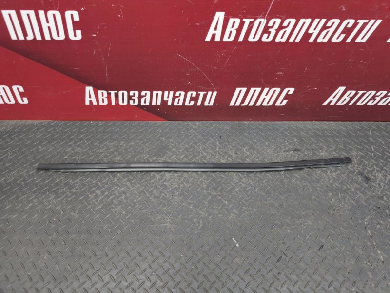 Уплотнитель стекла двери внешний