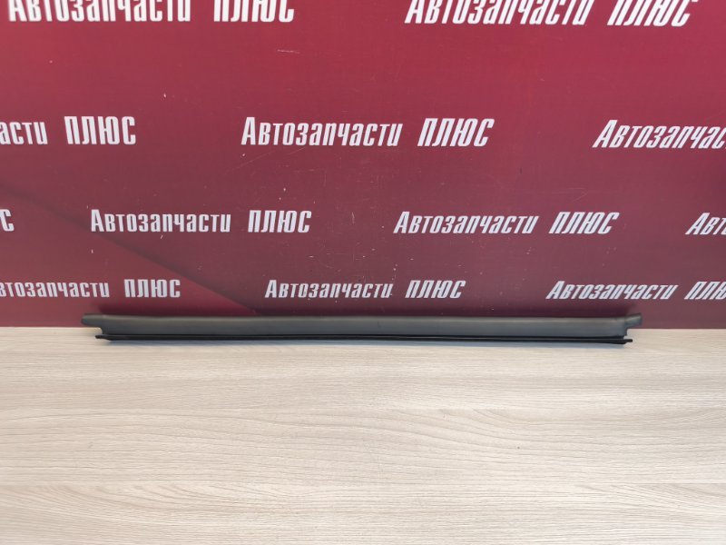 Уплотнитель стекла двери внутренний