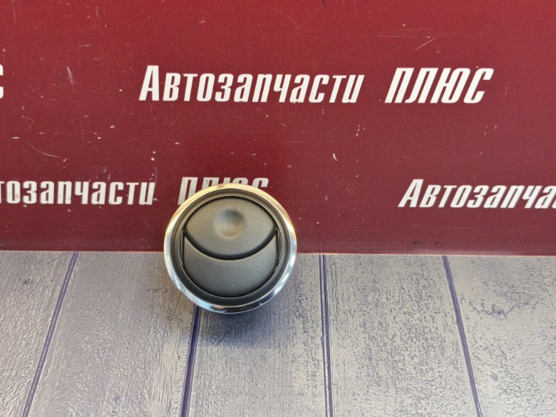 Воздушный дефлектор салона
