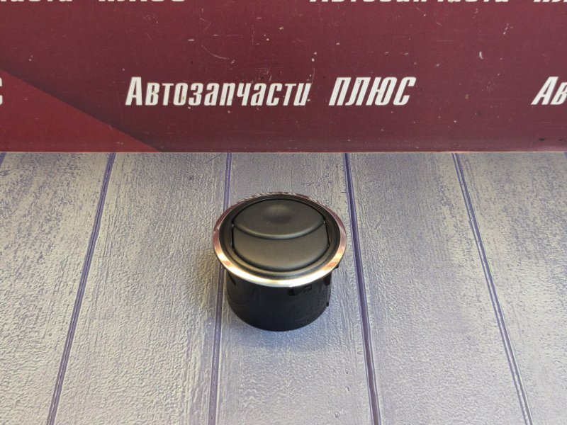 Воздушный дефлектор салона